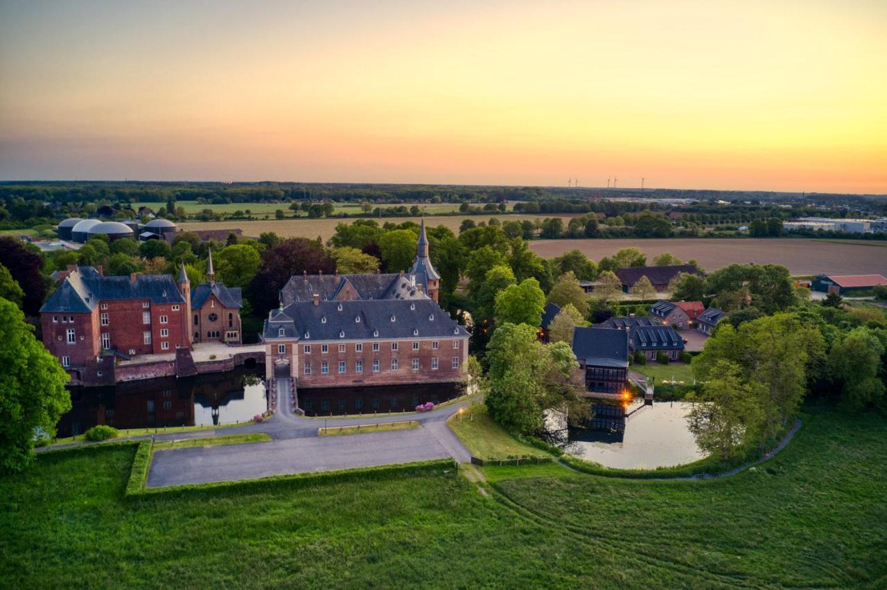 Schloss Wissen Hotel Weeze Exterior photo