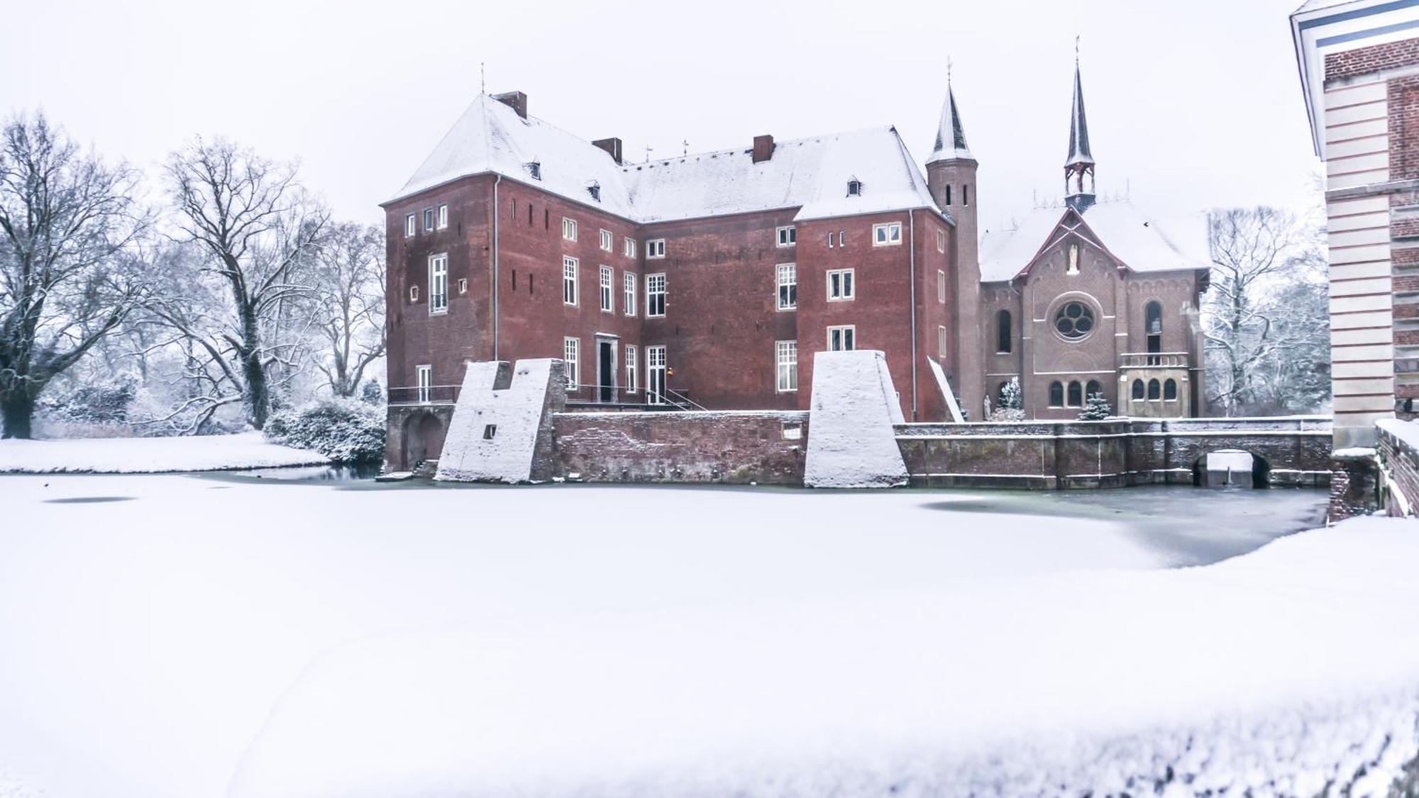 Schloss Wissen Hotel Weeze Exterior photo