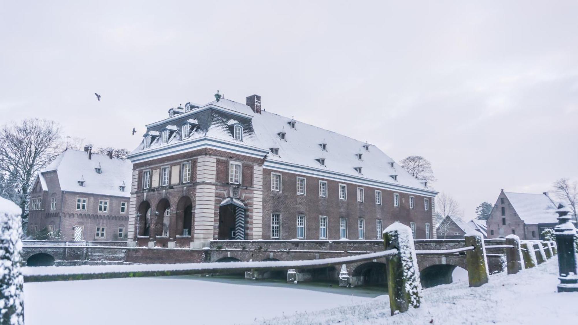 Schloss Wissen Hotel Weeze Exterior photo